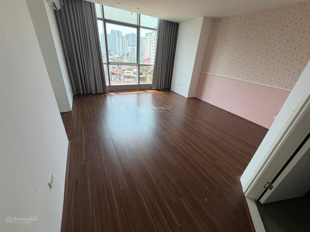 Cho thuê căn hộ làm văn phòng tòa eurowindow 27 trần duy hưng, 96m, 2 ngủ, giá chỉ 14tr/tháng
