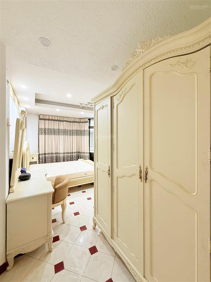 Nhà q.1 sát mặt tiền  5 tầng btct 4pn master  dt 40m ngang 6m xây full sổ a4  chỉ 9.x tỷ.