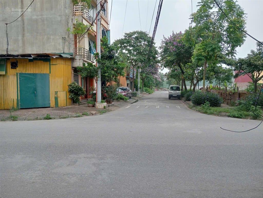 Khu tái định cư quỳnh đô . phân lô vỉa hè