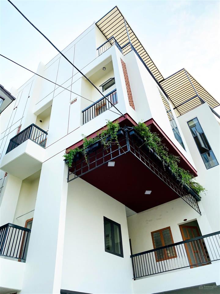 Hiếm! chính chủ bán tòa nhà diện tích lớn với 35 căn hộ cơ bản doanh thu tháng hơn 100tr