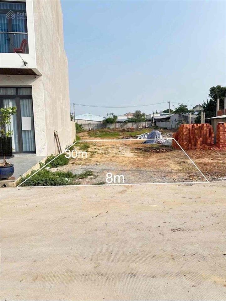 Đất đẹp liền kề 8x30m giá ngộp chỉ còn 3.2 tỷ  ngay trung tâm hành chính nhiều tiện ích