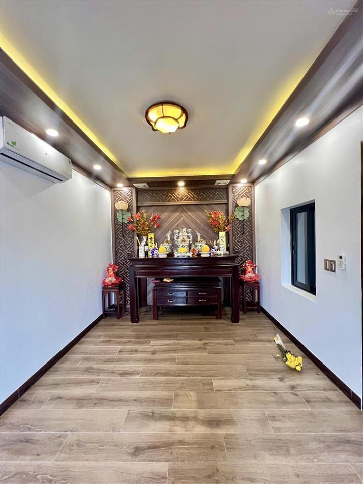 Bán biệt thự song lập 144m². full nội thất cao cấp  thang máy. giá chỉ 21 tỷ view công viên