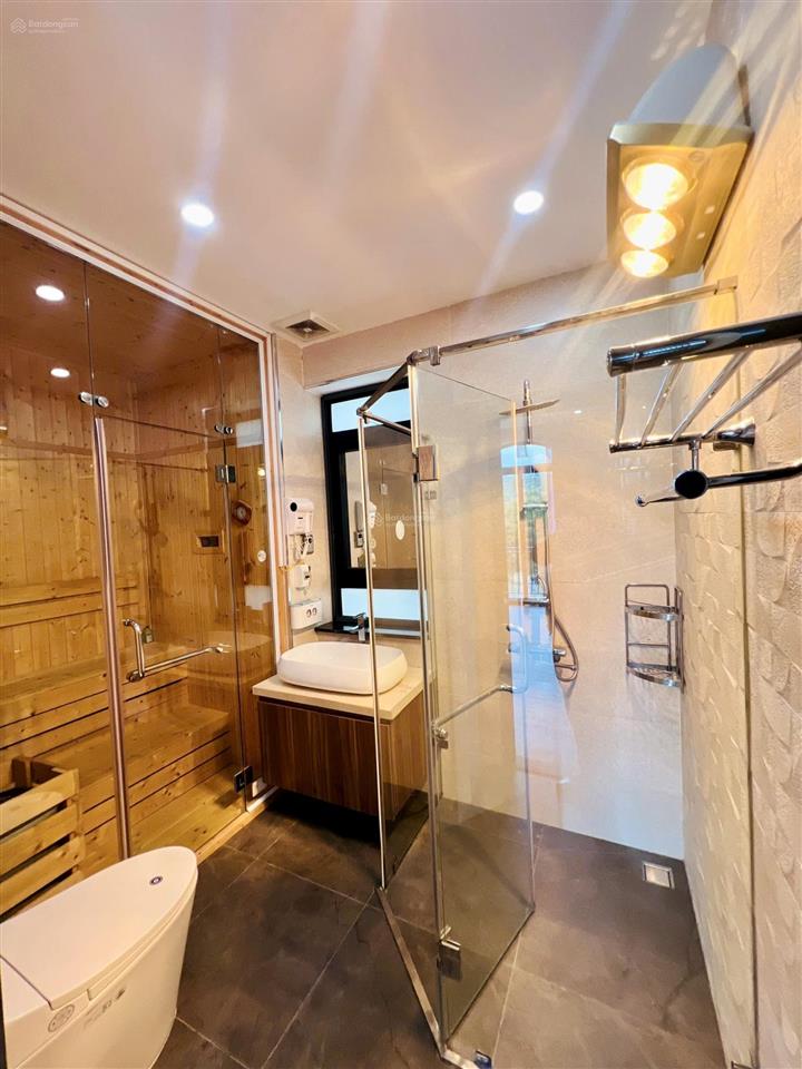 Bán biệt thự song lập 144m². full nội thất cao cấp  thang máy. giá chỉ 21 tỷ view công viên