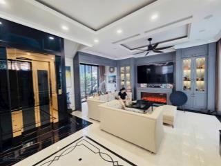 Bán biệt thự song lập manhatan 144m2  nội thấp cao cấp . xịn xò . có thang máy . giá chỉ 24.5 tỷ