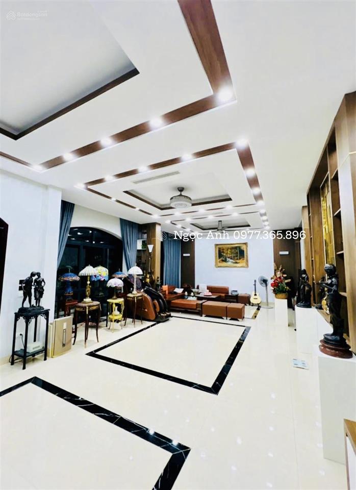 Bán biệt thự vinhomes imperia  d.tich  144m2  ht full nội thất  về ở ngay . giá  20.8 tỷ