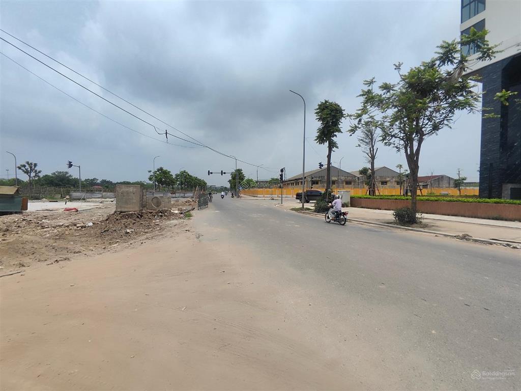 Bán đất mặt phố tại phúc đồng  long biên  diện tích lớn  mặt tiền rộng giá đầu tư chỉ 218tr/m tl