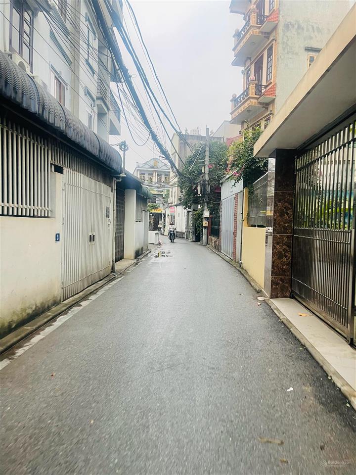 Cc gửi bán đất đẹp giá đầu tư phố thanh am  lb . 105m mt 6m ngõ thông ô tô giá đt chỉ 13,5 tỷ tl