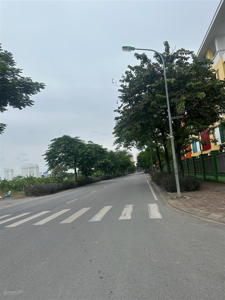 Đất đầu tư phúc lợi  long biên .105m mặt tiền 7m ngõ thông ô tô tránh  kinh doanh. giá thoả thuận