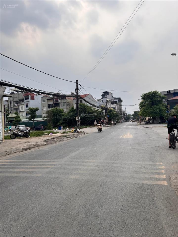 Cc gửi bán nhà đất mặt phố đức giang  long biên  hà nội giá chỉ 215tr/m2 thương lượng mạnh