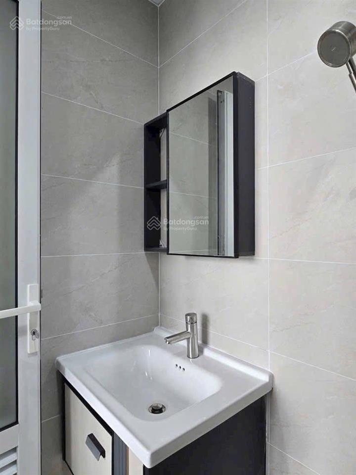 Bán nhà 6 tầng. 4x20m. chdv đang khoán 40tr/tháng  ngay khu tên lửa  4x20m  giá 8.x tỷ