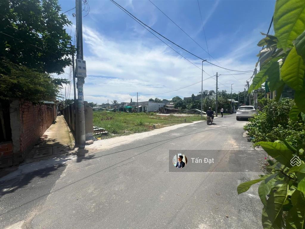Bán đất 100m2 gần biển long hải  hẻm ô tô 6m  hướng đông nam vượng khí