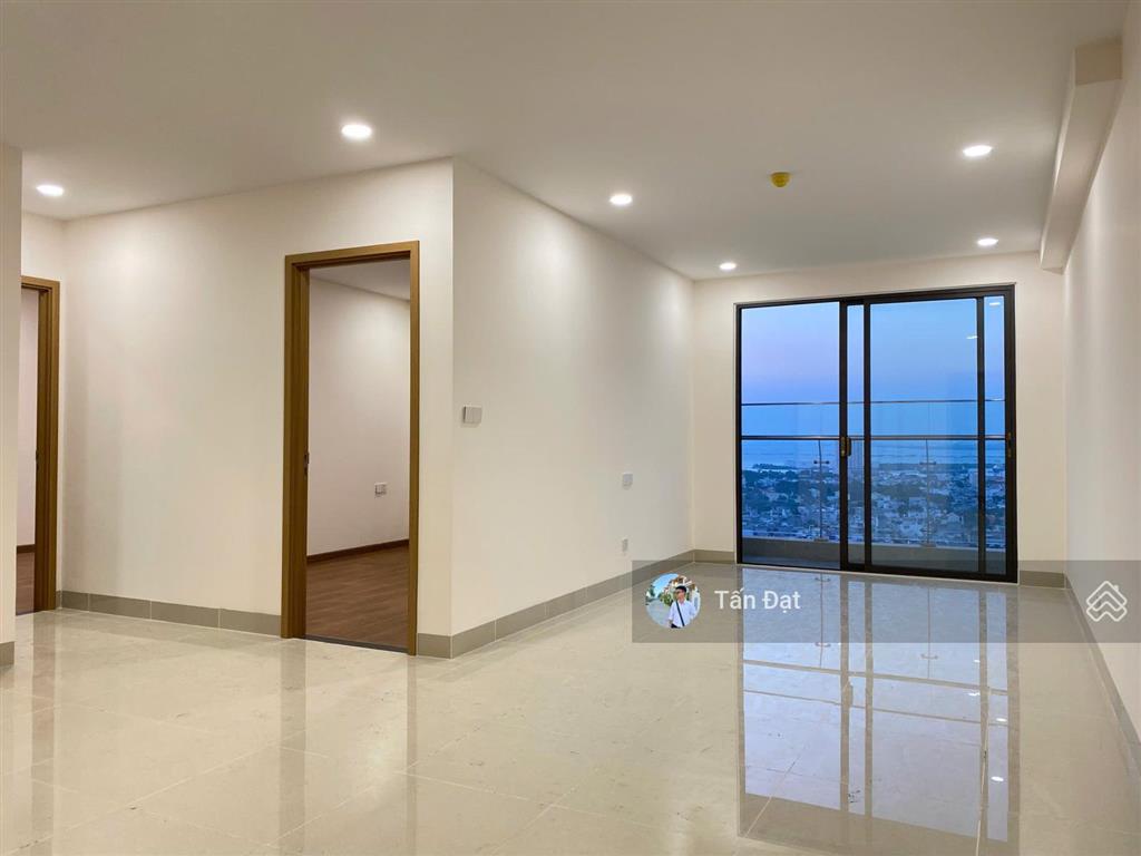 Bán căn hộ 2pn diện tích rộng trên đường 3/2  sổ hồng trao tay