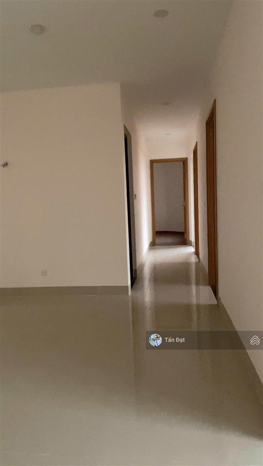 Bán căn hộ 3pn diện tích rộng 100m2 đường 3/2  pháp lý chuẩn