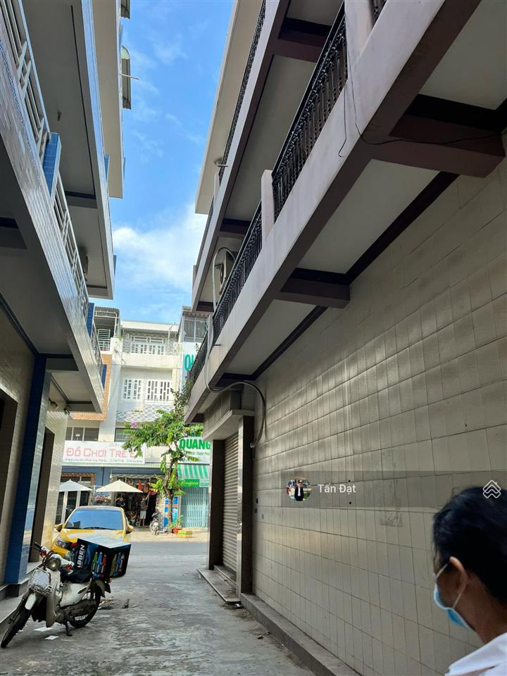 Bán nhà mặt tiền 15 lê quý đôn, trung tâm tp. bà rịa  dt sàn 541,72m²  vị trí kinh doanh đắc địa