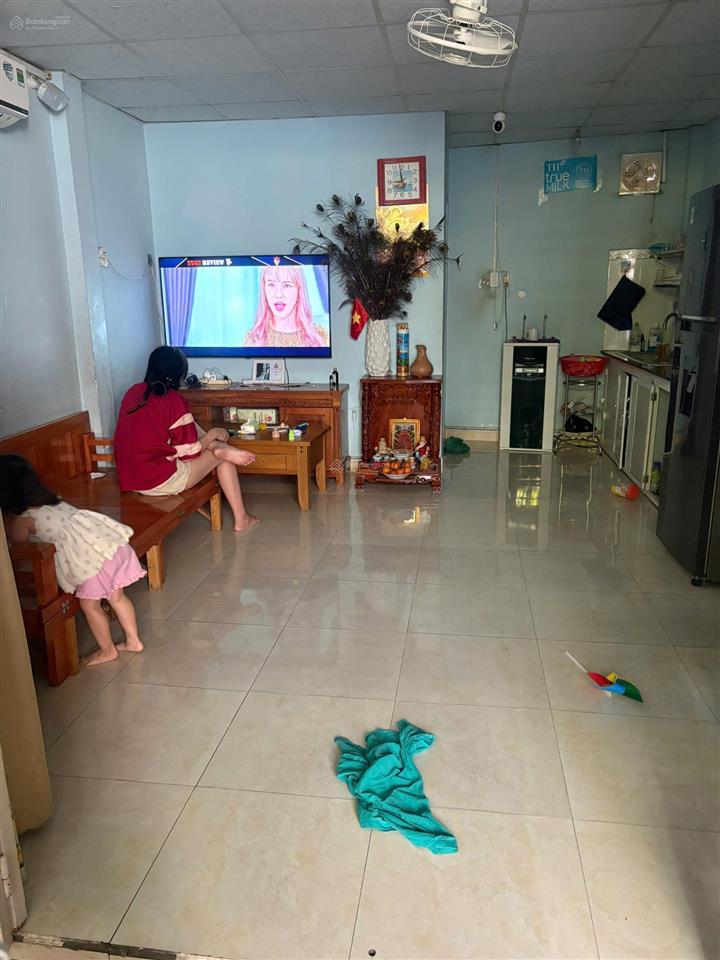 Bán nhà ngay nguyễn an ninh  dĩ an