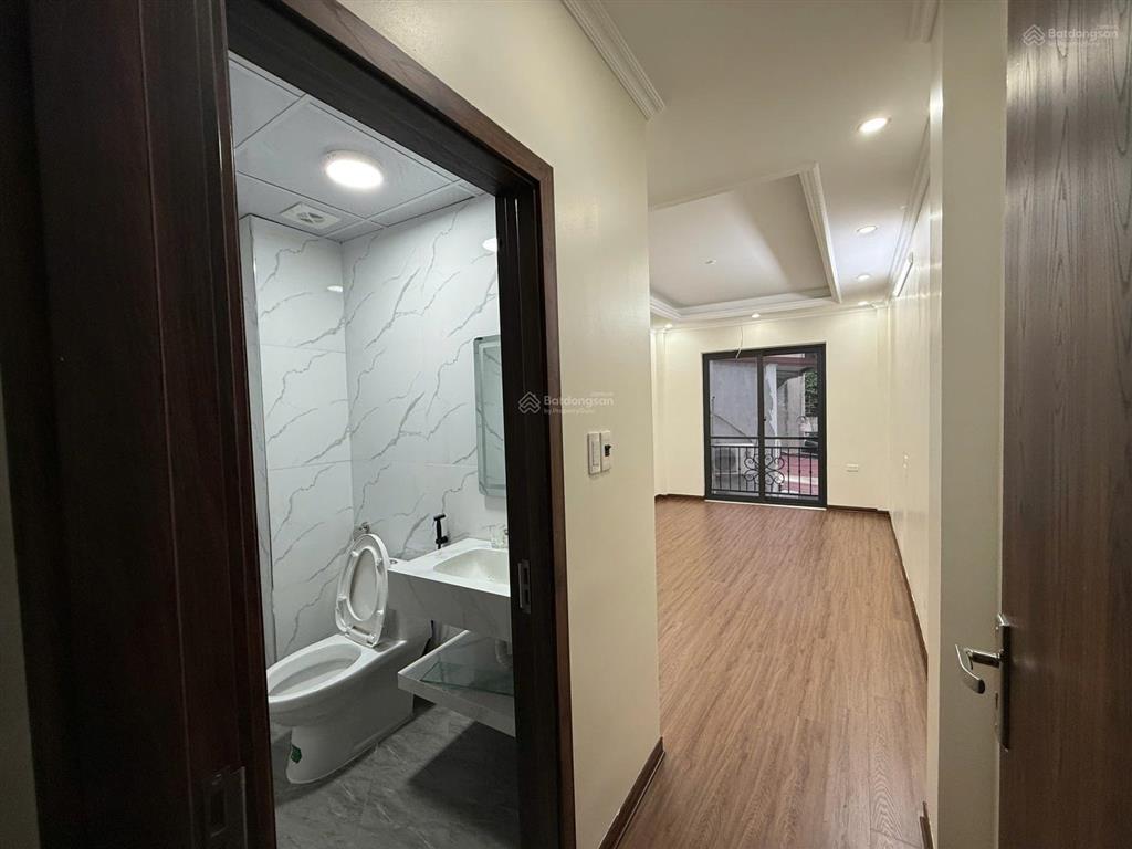 Cho thuê nhà hoa lâm long biên | nhà đẹp 5 tầng ở ngay chỉ 9triệu/tháng