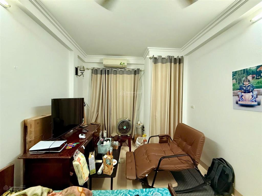 Mặt phố dương văn bé, quy hoạch ổn định, kinh doanh, vỉa hè rộng, gần timecity, 70m2 5 tầng,31 tỷ