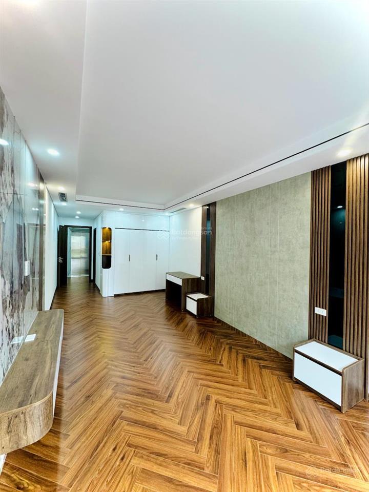 Chính chủ cần bán nhà riêng, ngay khu tân mai, sổ đỏ 50m2 4 tầng , ô tô đỗ cửa, 13.9 tỷ, 0949 606 ***