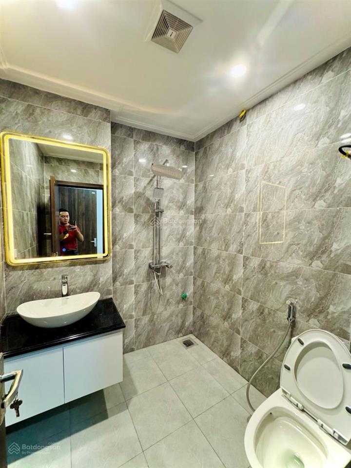 Chính chủ cần bán nhà riêng, ngay khu tân mai, sổ đỏ 50m2 4 tầng , ô tô đỗ cửa, 13.9 tỷ, 0949 606 ***