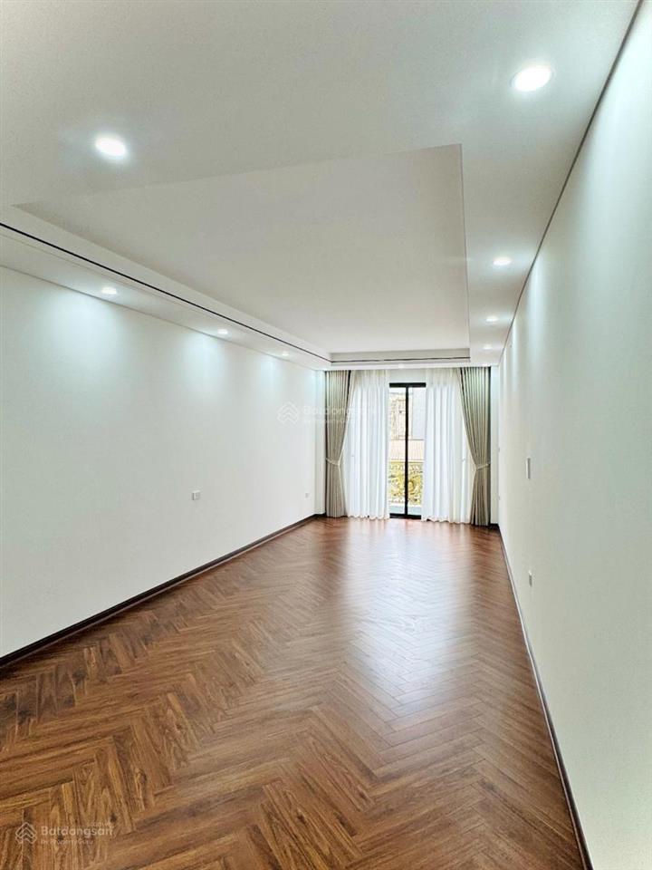 Chính chủ cần bán nhà riêng, ngay khu tân mai, sổ đỏ 50m2 4 tầng , ô tô đỗ cửa, 13.9 tỷ, 0949 606 ***