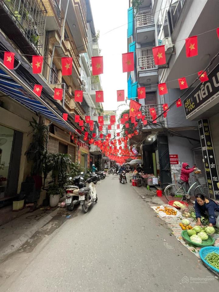 Tôi có căn mặt phố kim hoa, lô góc, đang cho thuê kinh doanh, sổ đỏ, không quy hoạch, 30m2 11 tỷ