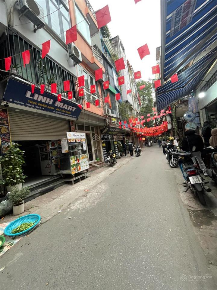 Tôi có căn mặt phố kim hoa, lô góc, đang cho thuê kinh doanh, sổ đỏ, không quy hoạch, 30m2 11 tỷ