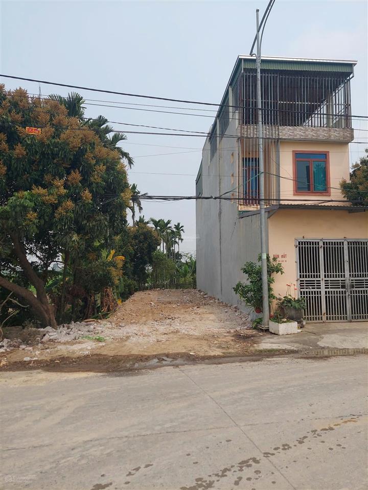 Chính chủ cần bán lô đất hướng nam mặt sông tại thị trấn tân thanh, thanh liêm sổ đỏ trao tay