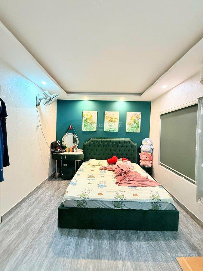 Bán nhà mễ trì hạ 30m x 5 tầng dân xây 3 ngủ, ngõ nông 3 gác đỗ, 50m ra ô tô, gần chợ & nvh