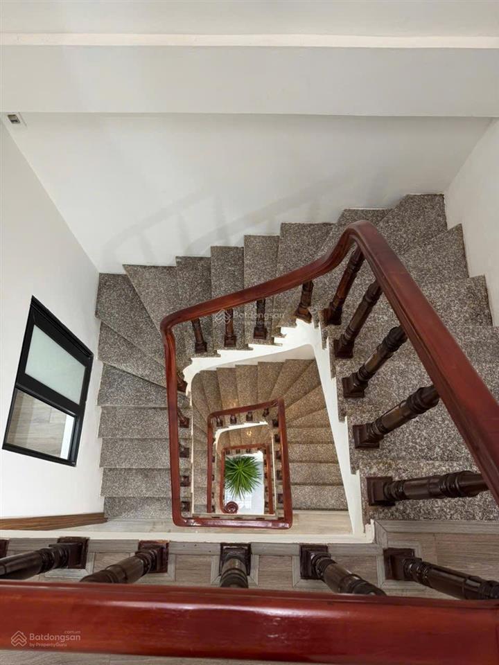 Bán nhà phố lê quang đạo, phú đô 35m * 5 tầng ô chờ thang máy, 5 ngủ, ngõ to rộng, thoáng trước sau