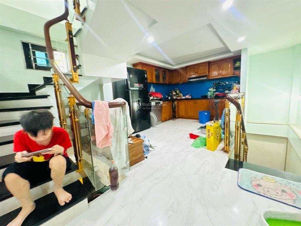 Bán nhà mỹ đình 42m 6 tầng lô góc ngõ thông kinh doanh ô tô vf3 qua nhà ở sướng đời