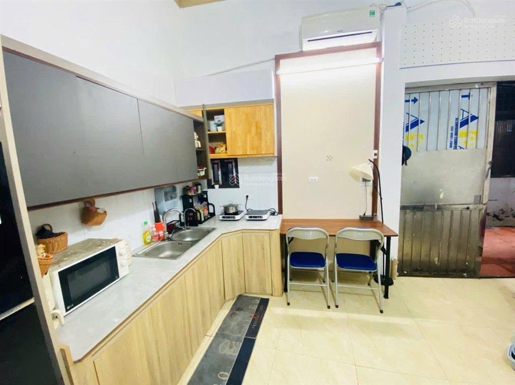 Bán đất tặng nhà c4 (2n) lê quang đạo 30/35m, ngõ 3 gác, 3m ra ô tô, dòng tiền 8tr/th thiện chí bán