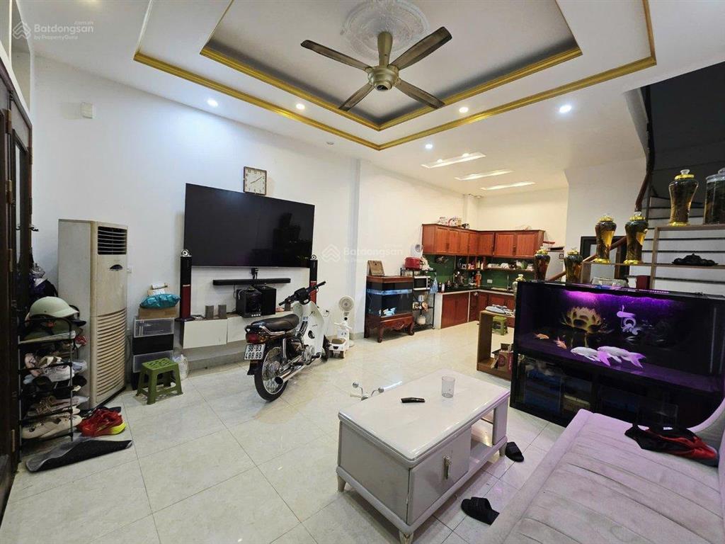 Phú đô 38/45m dân xây 5 tầng, 3 ngủ, lô góc, ô chờ thang máy, ngõ 3 gác tránh, ở & kết hợp cho thuê