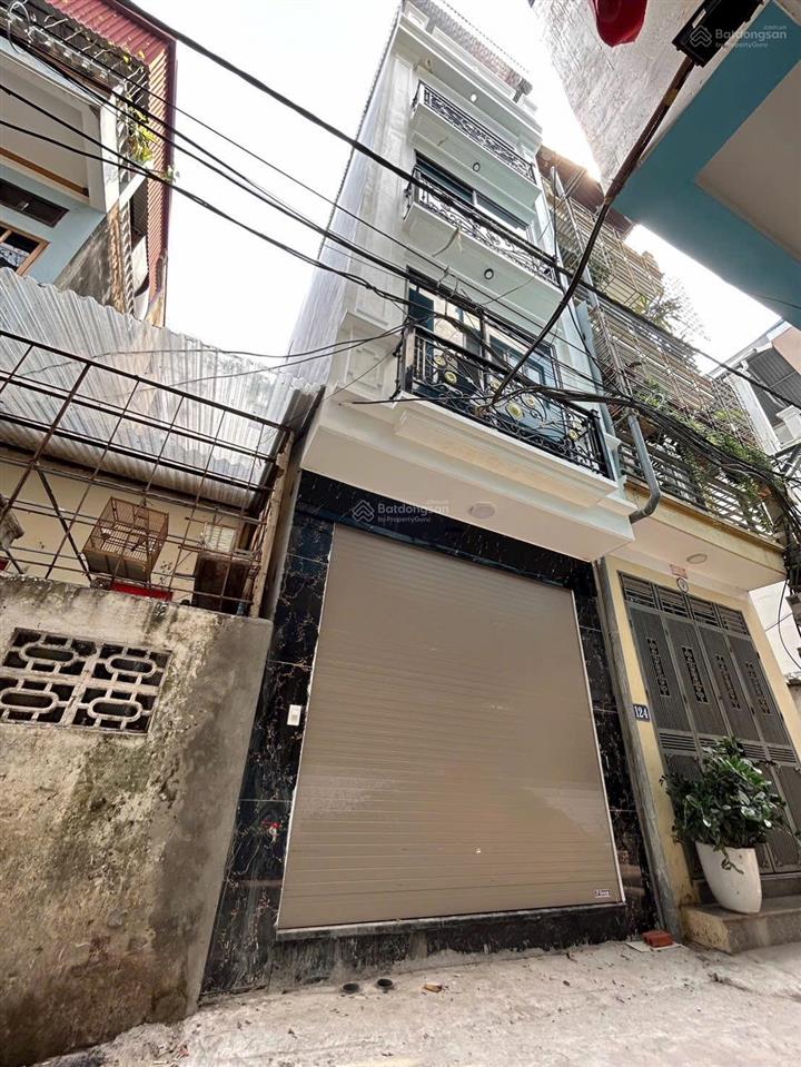 Bán nhà tây tựu , dt 31m2 , 5 tầng , giá 5.3 tỷ , lô góc , cách phố 40m