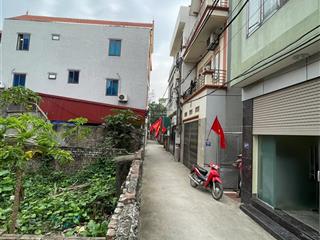 Bán đất tây tựu , dt 55m2 , giá 5,2 tỷ , gần phố cách 30m ô tô dừng đỗ ngày đêm