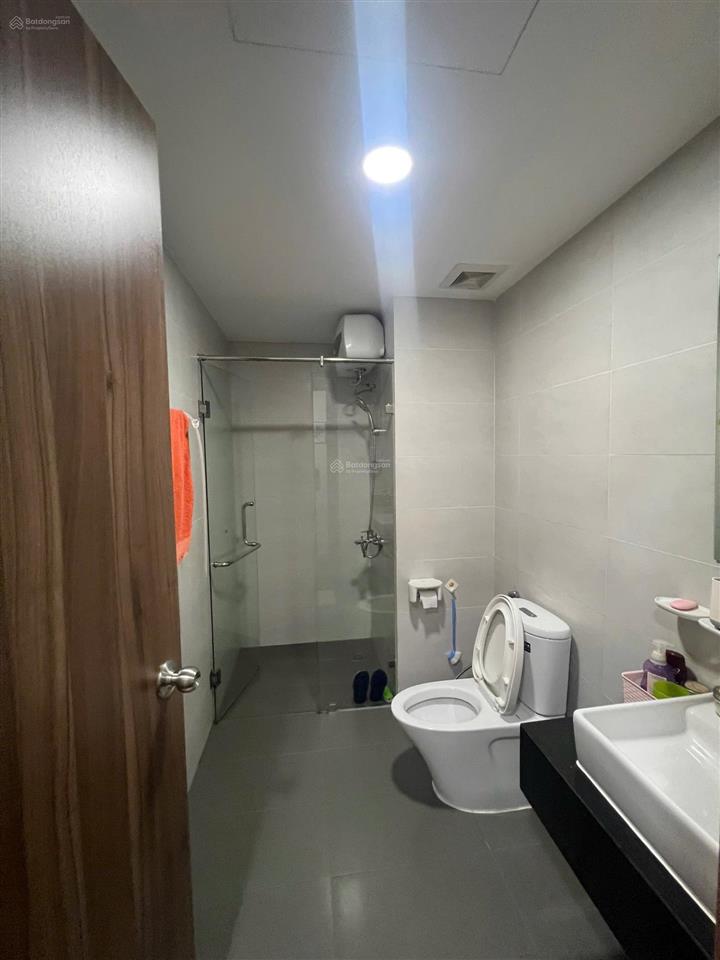 Cần bán gấp căn hộ 72m2 full nội thất view kênh đào giá 4,150 tỷ full nội thất.0936 894 *** thanh