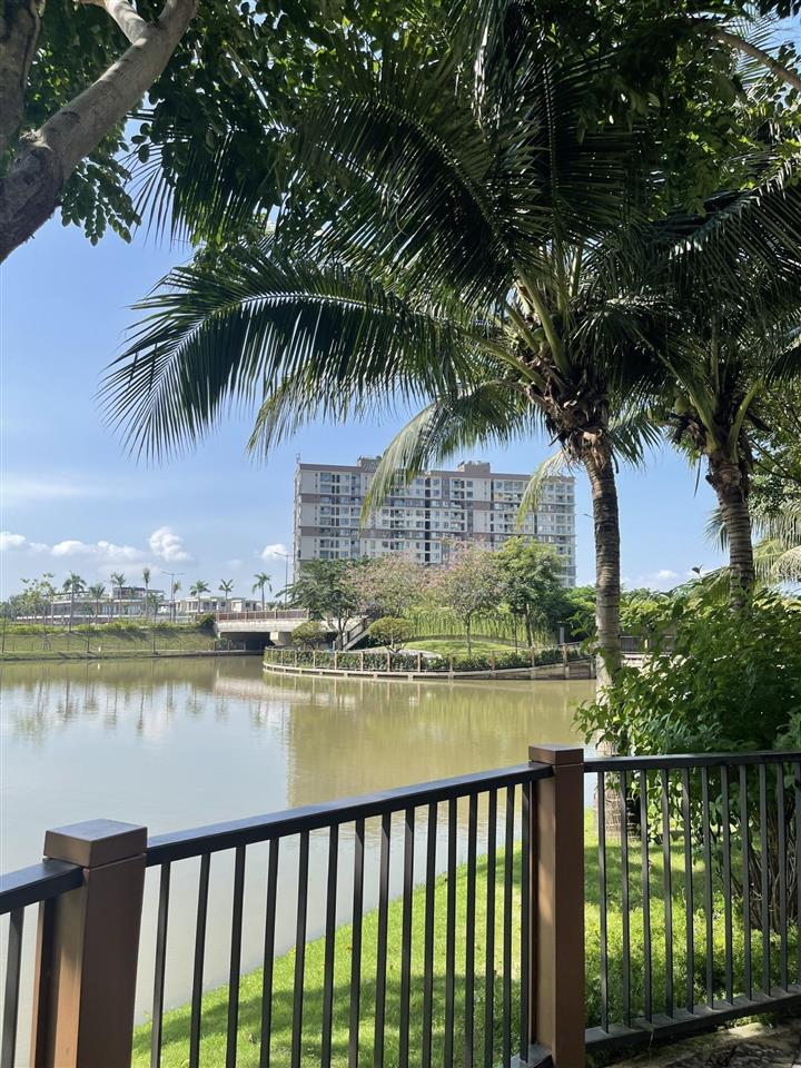 Cần bán căn hộ panorama 86m2 full nội thất căn góc giá 5,5 tỷ  0936 894 *** minh thanh
