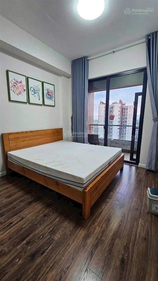 Cần bán căn 72m² view kênh đào full nội thất giá 4,1 tỷ.  0936 894 *** minh thanh