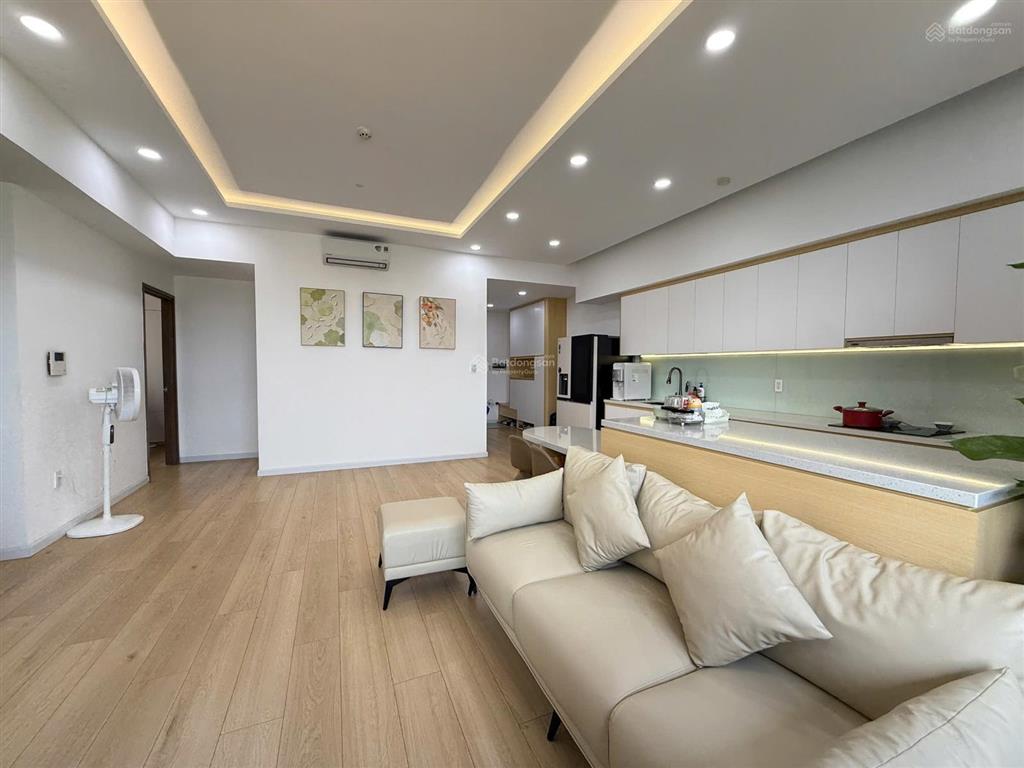 Cần bán căn hộ flora mizuki 107m2 3pn/2wc full nội thất giá 6,3 tỷ.  0936 894 *** minh thanh