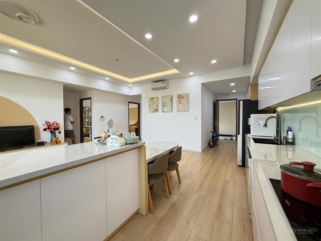 Cần bán căn hộ flora mizuki 107m2 3pn/2wc full nội thất giá 6,3 tỷ.  0936 894 *** minh thanh