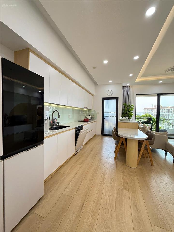 Cần bán căn hộ flora mizuki 107m2 3pn/2wc full nội thất giá 6,3 tỷ.  0936 894 *** minh thanh