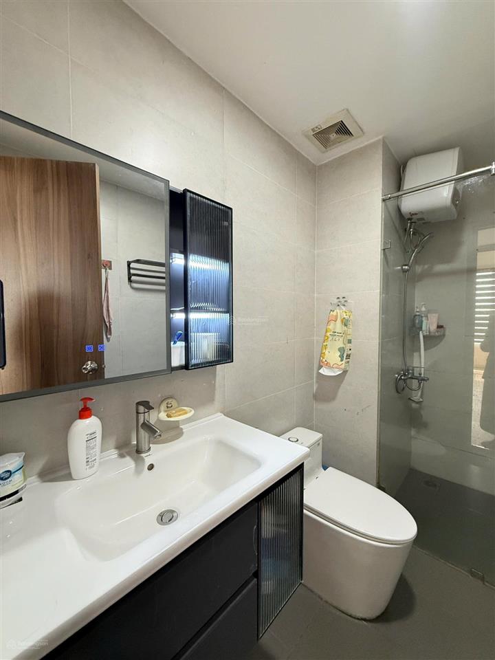 Cần bán căn hộ flora mizuki 107m2 3pn/2wc full nội thất giá 6,3 tỷ.  0936 894 *** minh thanh