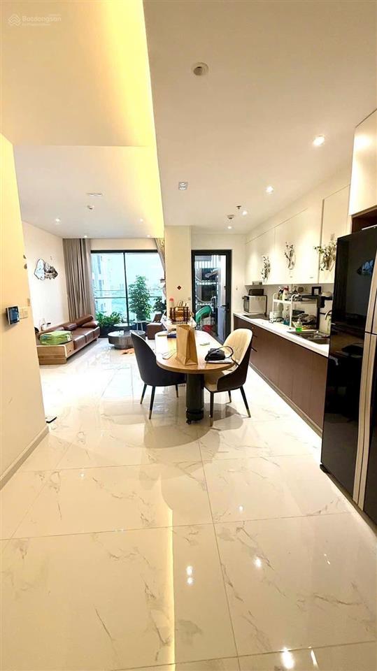 Cần bán gấp căn hộ flora mizuki 111m2 3pn/3wc giá 6.350 tỷ full nội thất.  0936 894 *** minh thanh