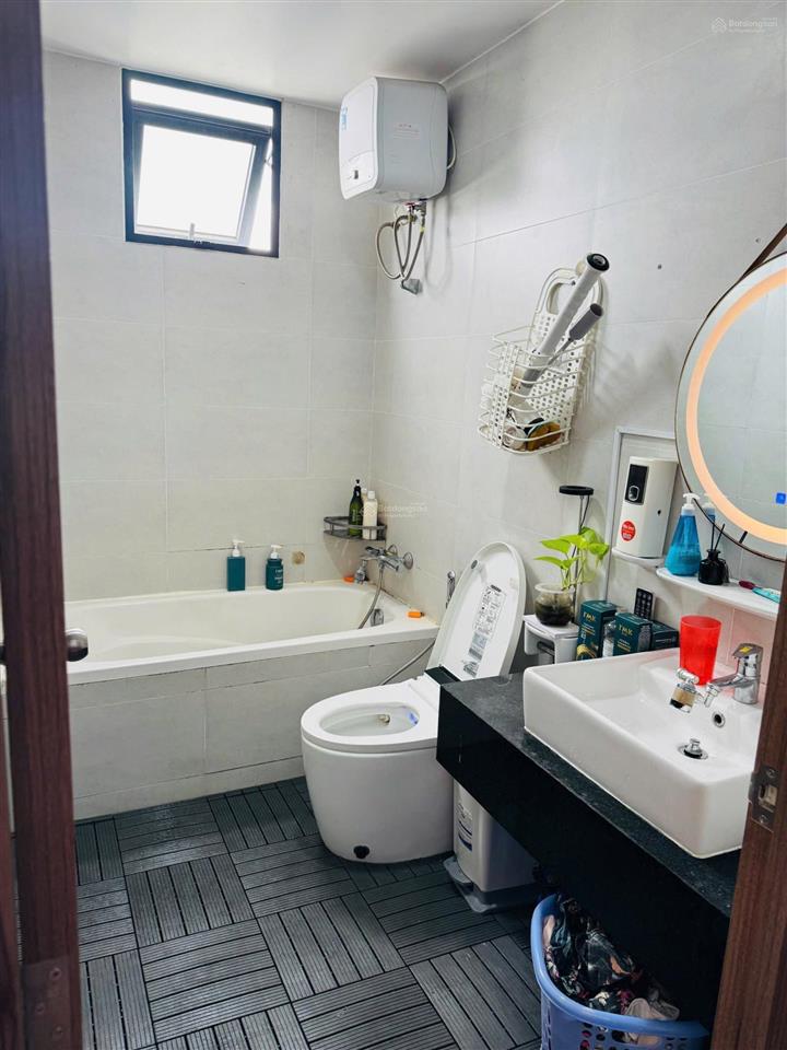 Cần bán gấp căn hộ flora mizuki 76m2 2pn/2wc giá 4,1 tỷ full thuế phí.  0936 894 *** minh thanh