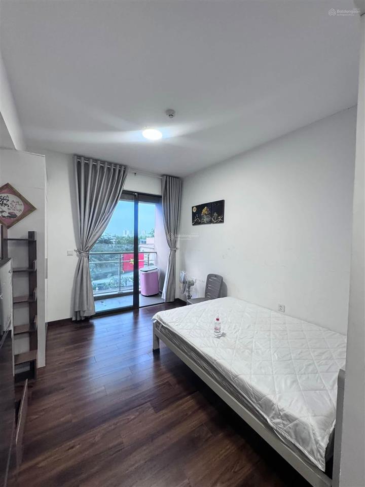 Cần cho thuê căn studio 28m2 full nội thất giá 7,5 triệu.  0936 894 *** minh thanh