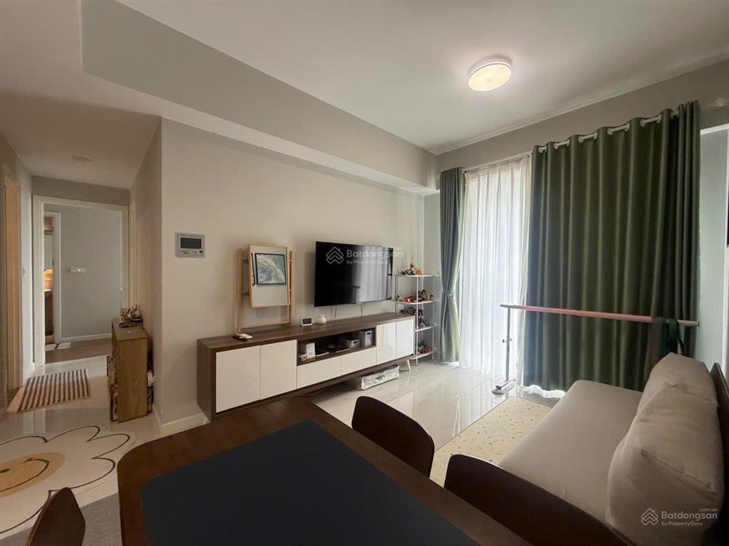 Cho thuê cc masteri an phú, 23 triệu, 70m2, đầy đủ nội thất, đông nam