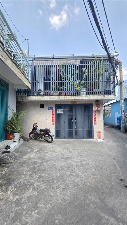 Cần bán nhà hai mặt tiền giá rẻ