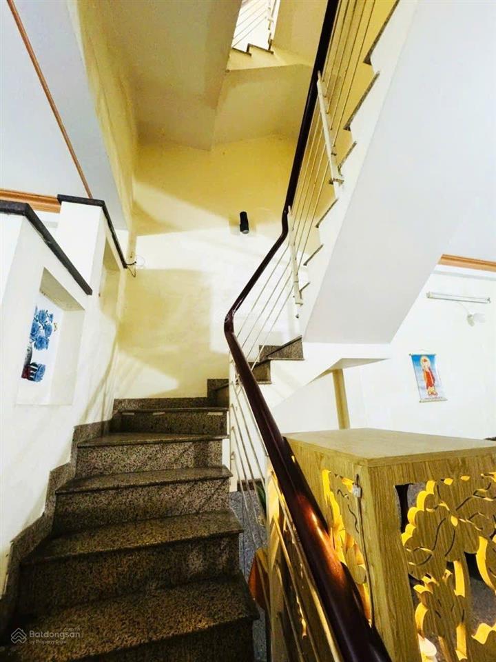 Nhà 3 tầng btct vào ở ngay, 92m2,hẻm 7m xe hơi tránh, gần chung cư quân đội, khu ẩm thực song hành