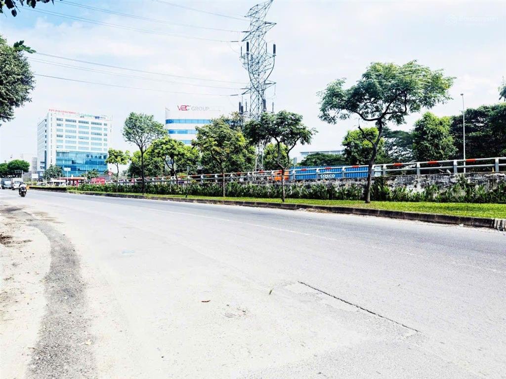 Nhà 4 tầng mặt tiền tô ký, 56m2 ngang hơn 5m, 3pn, 4wc, dòng tiền 15 triêu/tháng, giáp gò vấp