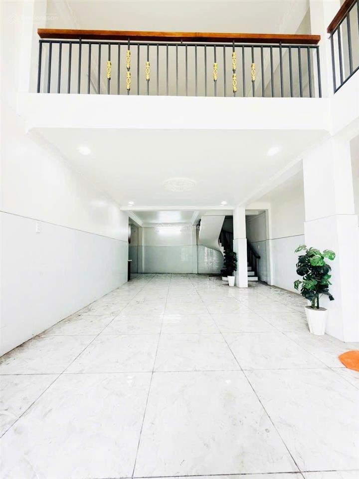 Nhà 4 tầng mặt tiền tô ký, 56m2 ngang hơn 5m, 3pn, 4wc, dòng tiền 15 triêu/tháng, giáp gò vấp