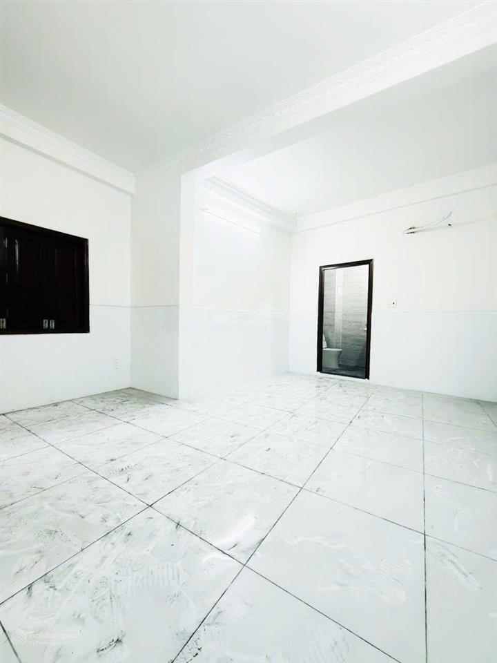 Nhà 4 tầng mặt tiền tô ký, 56m2 ngang hơn 5m, 3pn, 4wc, dòng tiền 15 triêu/tháng, giáp gò vấp